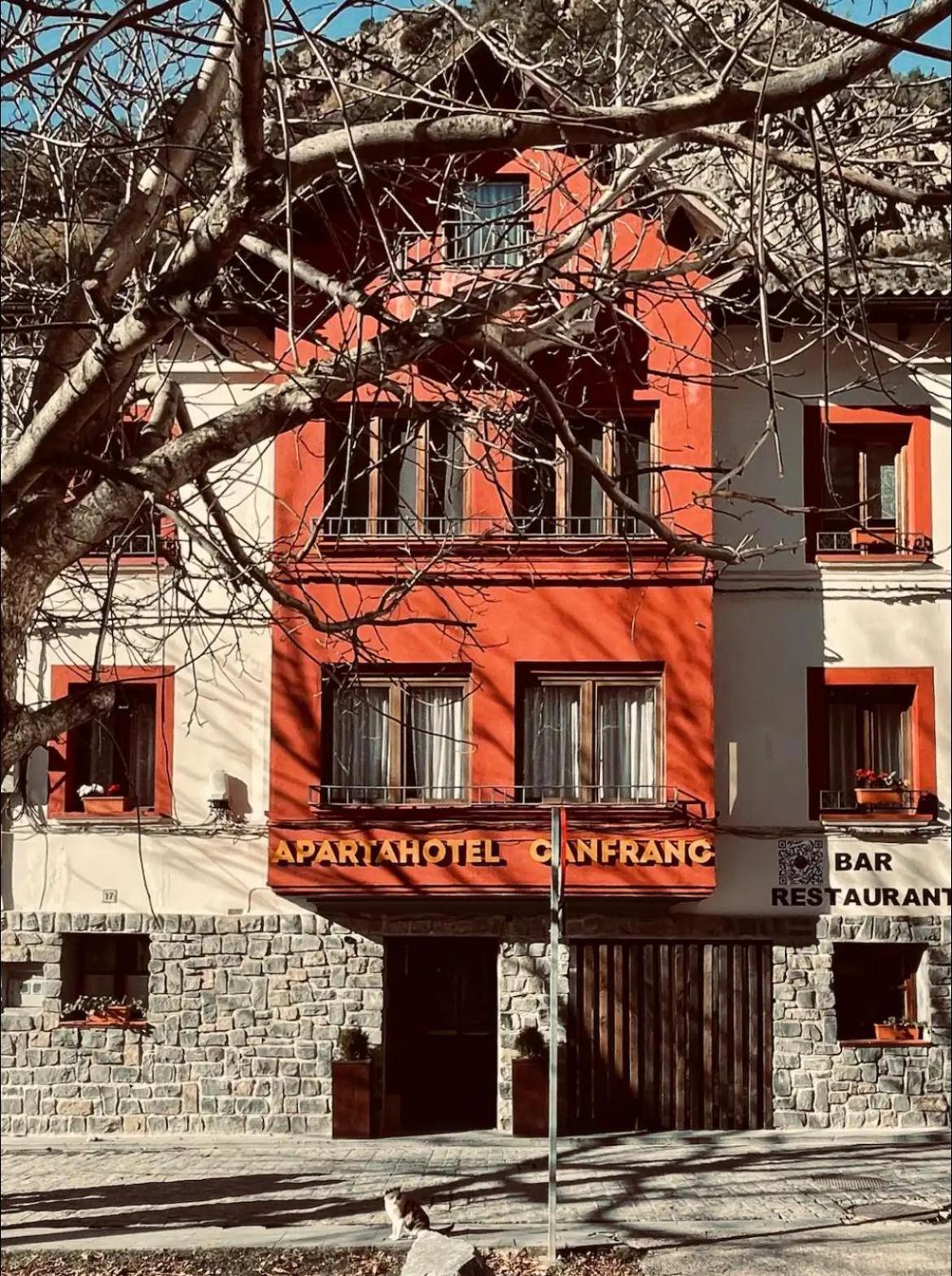 Apartahotel Canfranc Exterior photo